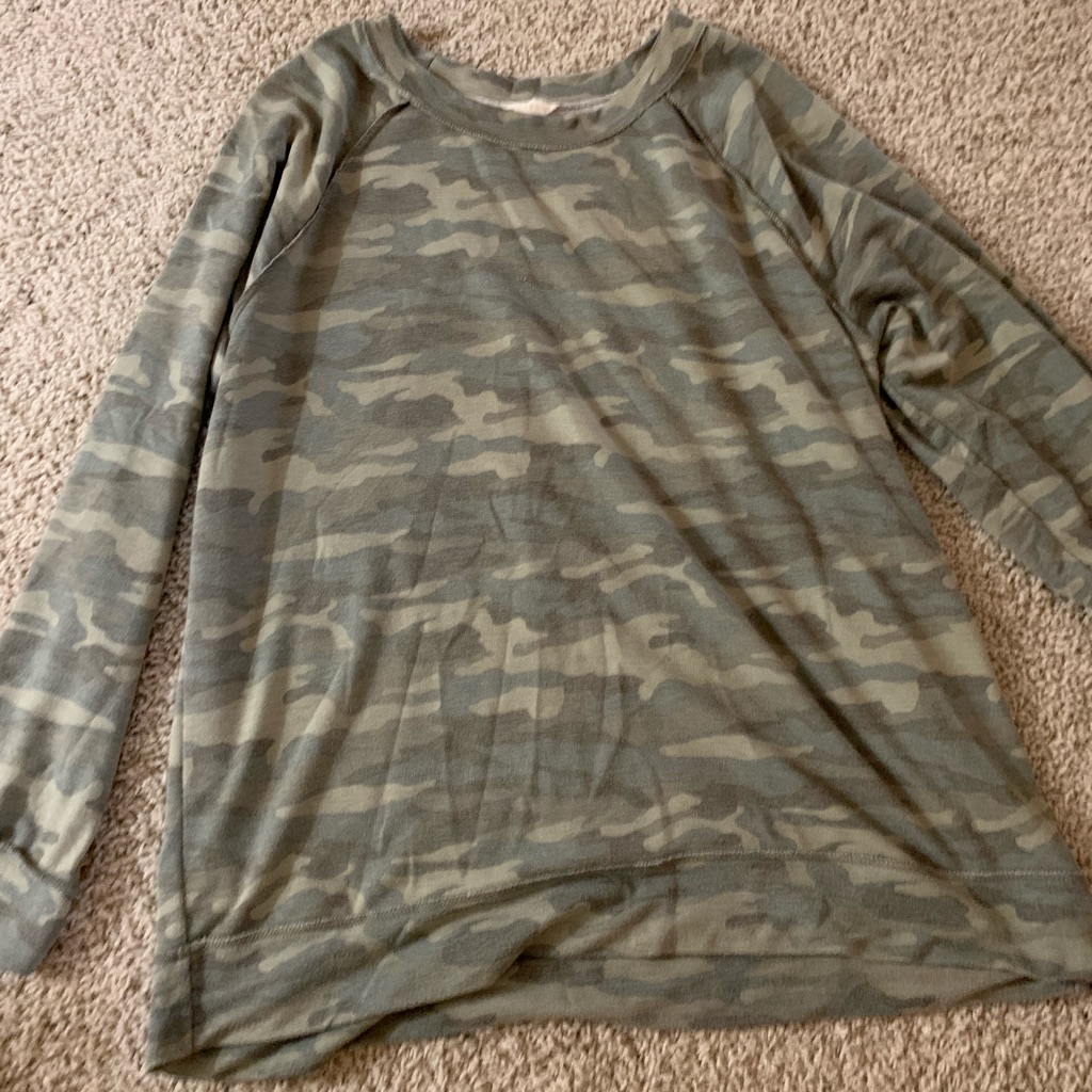 Caslon Pullover